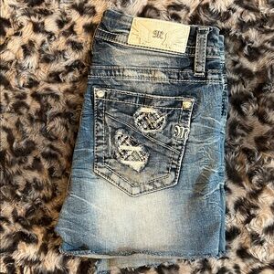 NEW Miss me shorts 26 🔴 has a factory defect on one of the loops🔴